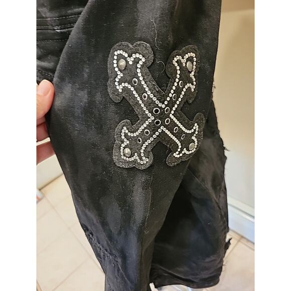 Mens Smoke Rise Distressed Denim Jacket With Patches Size XL Black Studded - Picture 7 of 16